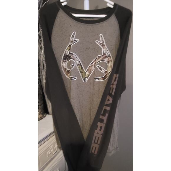 Realtree Camo Long Thermal Sleeve Hunting Tshirt Men Size L 42/44 - Picture 1 of 7